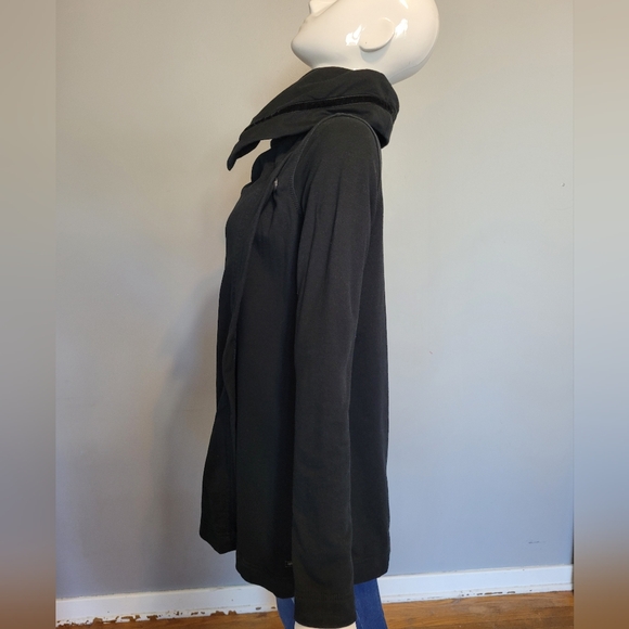 Lululemon Savasana Wrap in Black, VGUC, Size 6 - Picture 8 of 10